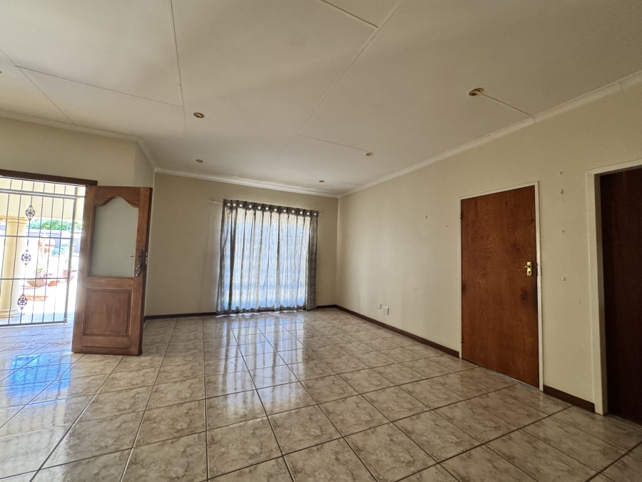 3 Bedroom Property for Sale in Wilkoppies North West